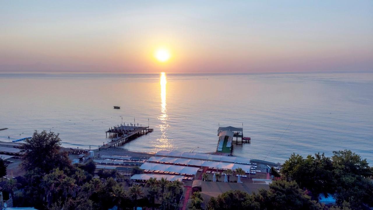 Ring Beach Hotel 벨디비 외부 사진